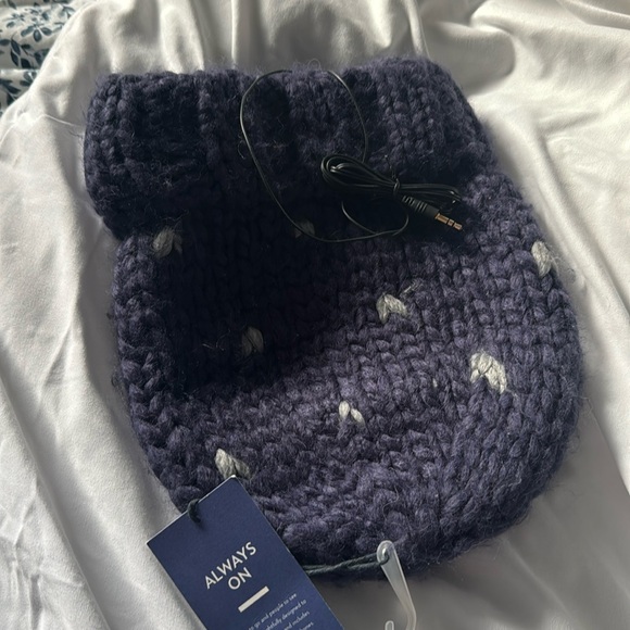 Rebecca Minkoff wool hat with headphone jack